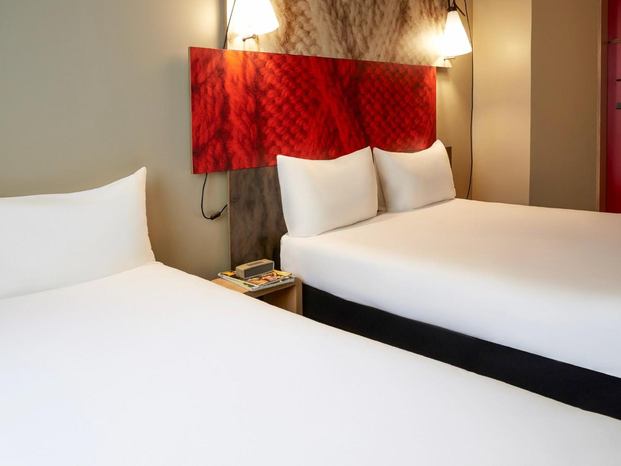 Hotel Ibis Bordeaux Centre Bastide Zimmer foto